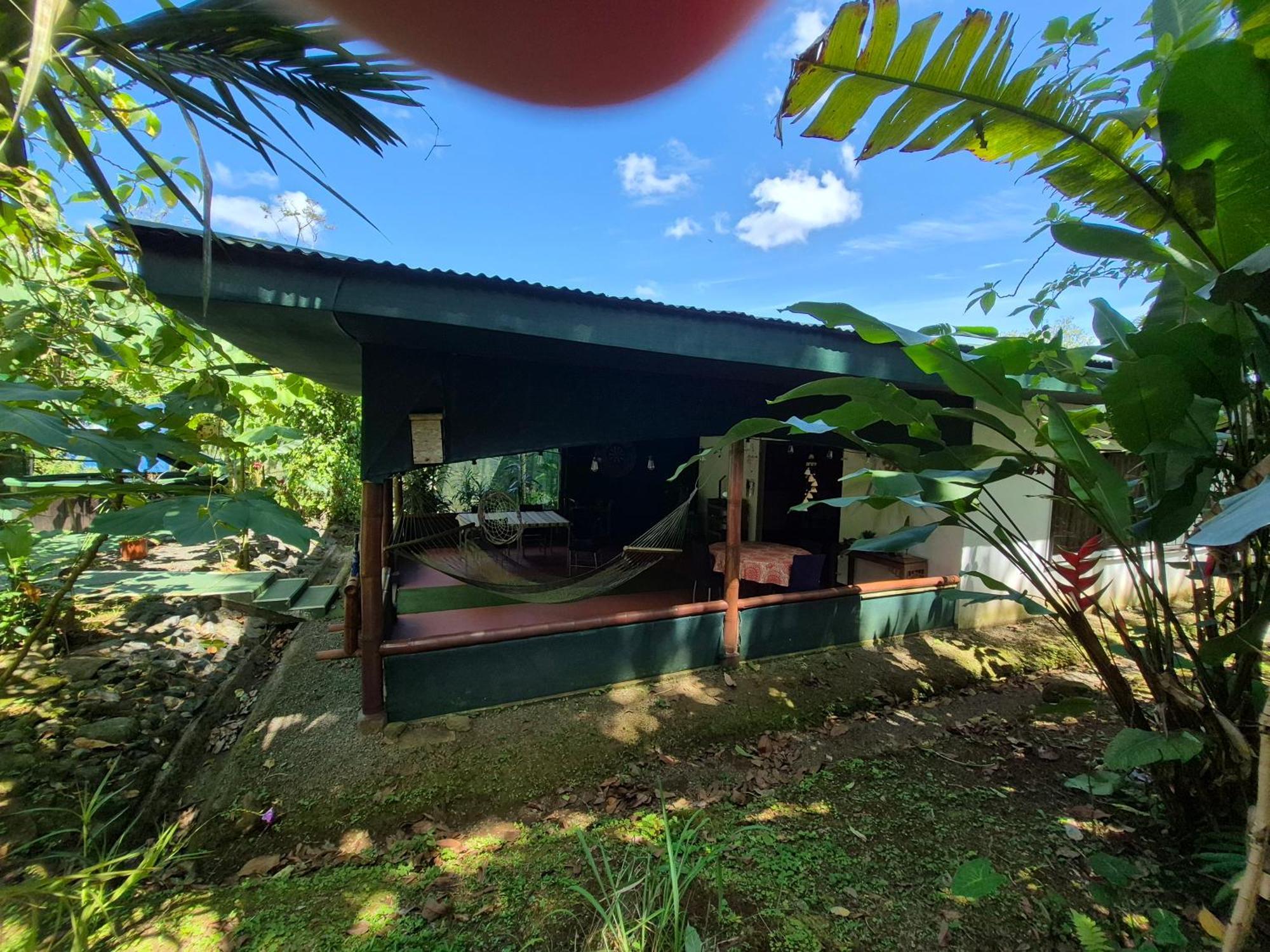 GuápilesCentro Ananda住宿加早餐旅馆 外观 照片